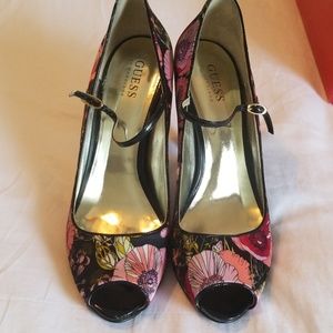 Guess by Marciano Shoes - Peep Toe Floral Heels Guess by Marciano Shoes - Peep Toe Floral Heels